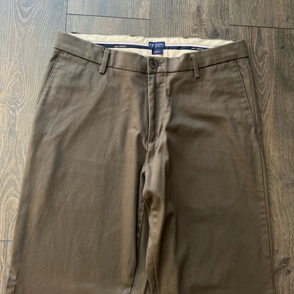 NWOT Dockers Chino Pants - Picture 6 of 15